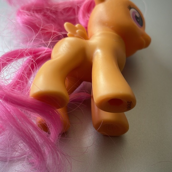 Scoot A Loo Brushable G4 My Little Pony 2010 Hasbro - Picture 4 of 5